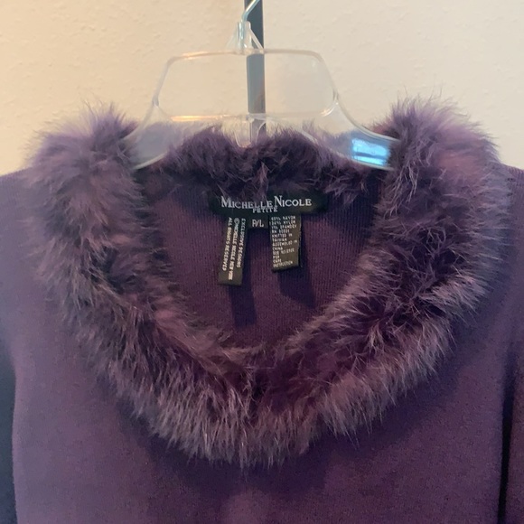 Purple fur collar soft sweater - Picture 2 of 4